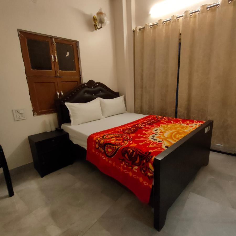 Hotel Shanti Inn Varanasi Exterior photo