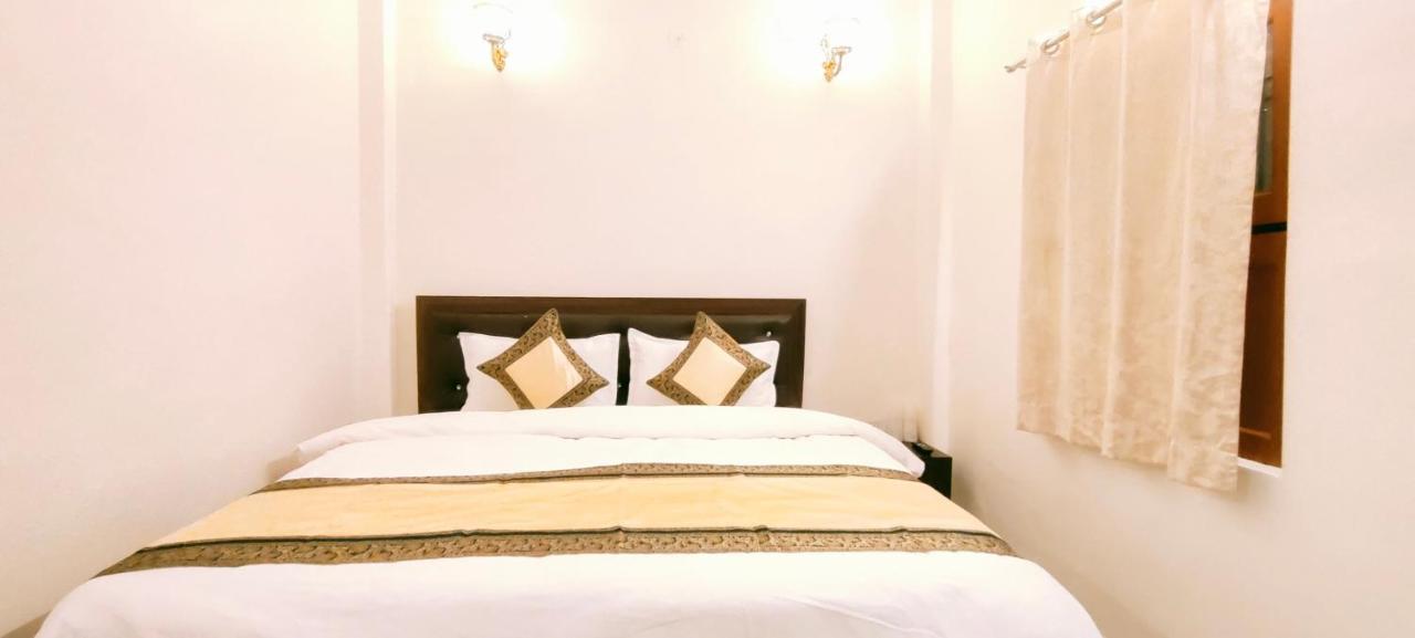 Hotel Shanti Inn Varanasi Exterior photo