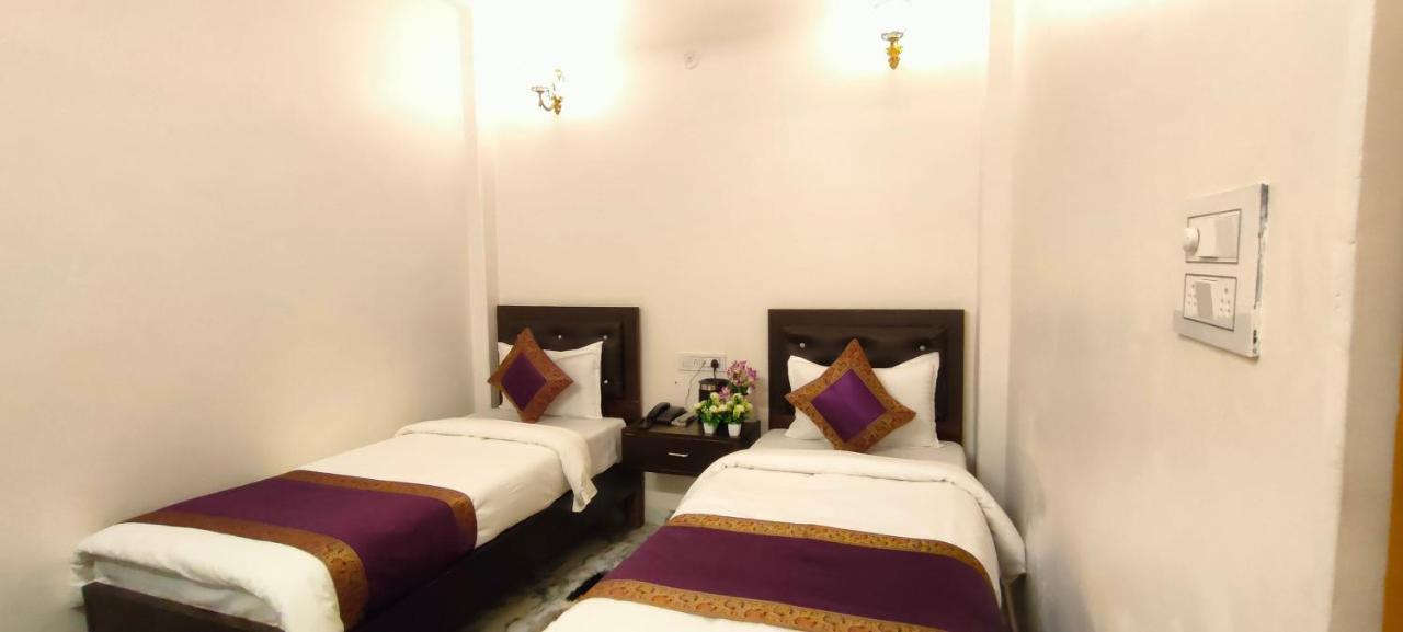 Hotel Shanti Inn Varanasi Exterior photo