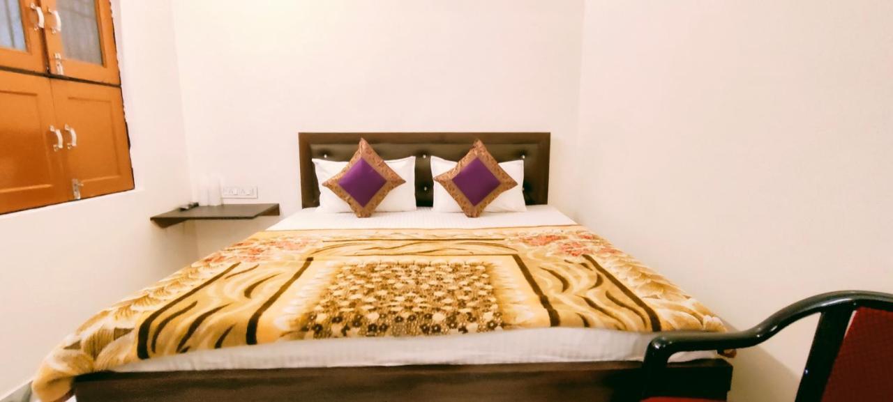 Hotel Shanti Inn Varanasi Exterior photo