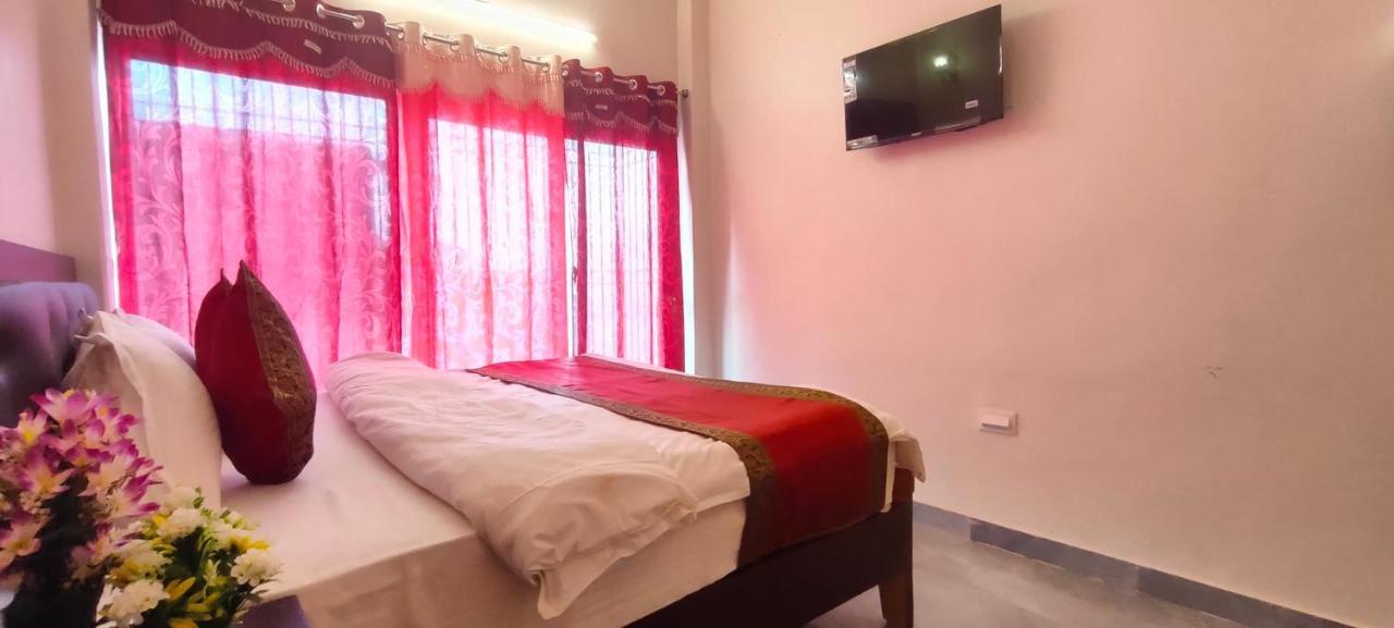 Hotel Shanti Inn Varanasi Exterior photo