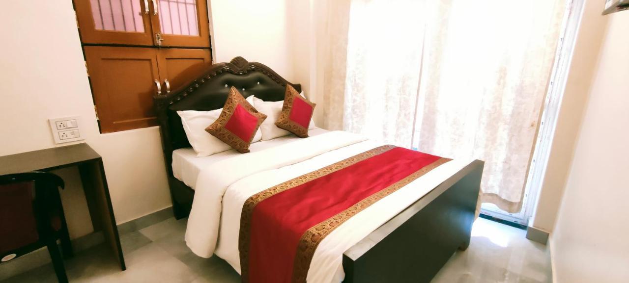 Hotel Shanti Inn Varanasi Exterior photo