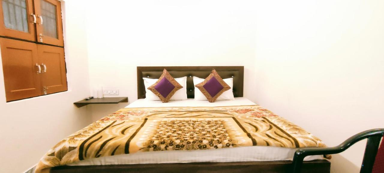 Hotel Shanti Inn Varanasi Exterior photo