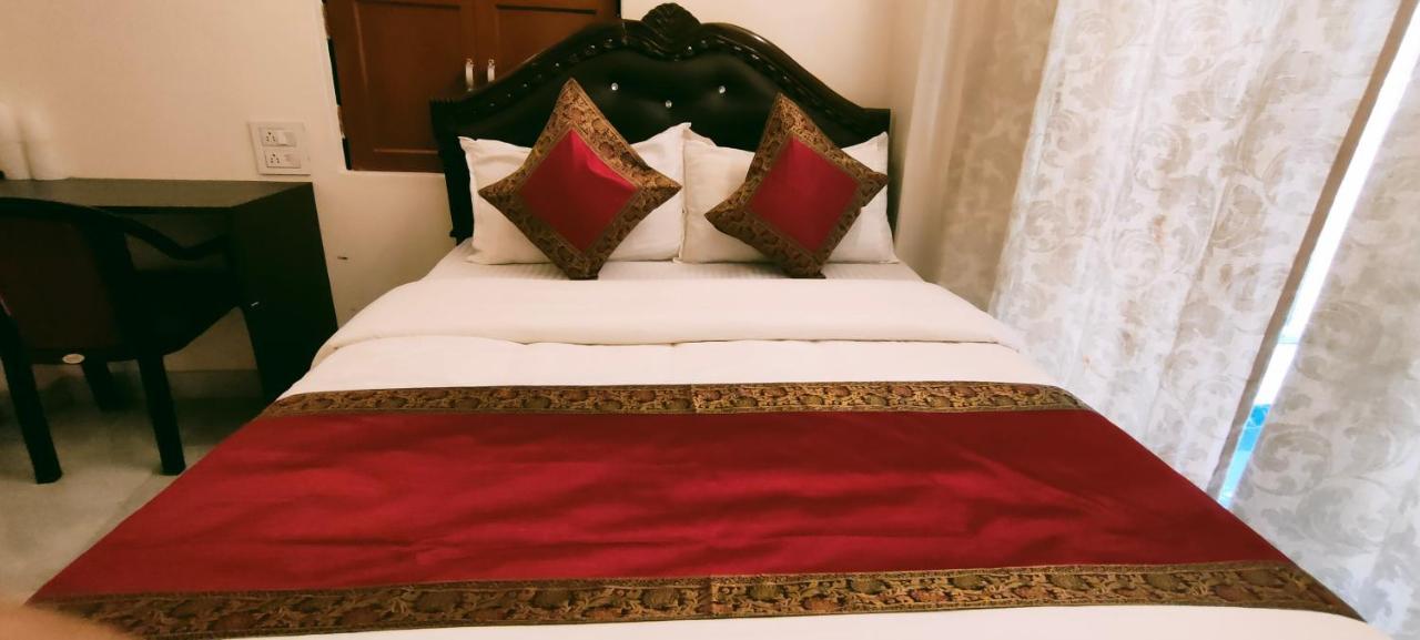 Hotel Shanti Inn Varanasi Exterior photo