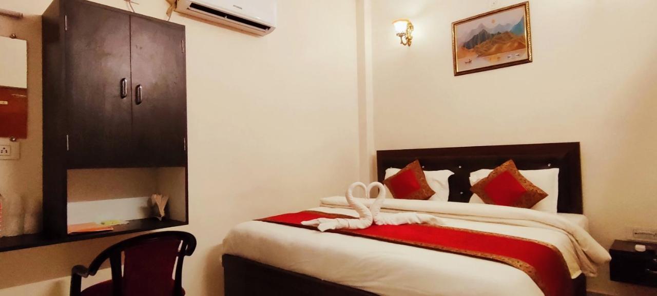 Hotel Shanti Inn Varanasi Exterior photo